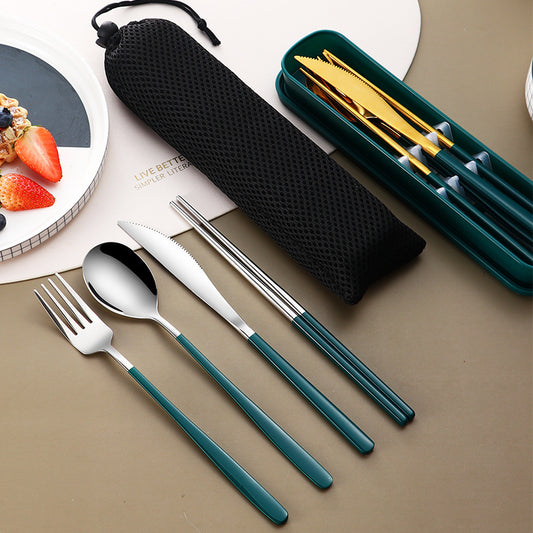 4 Piece Cutlery Set With Case 1