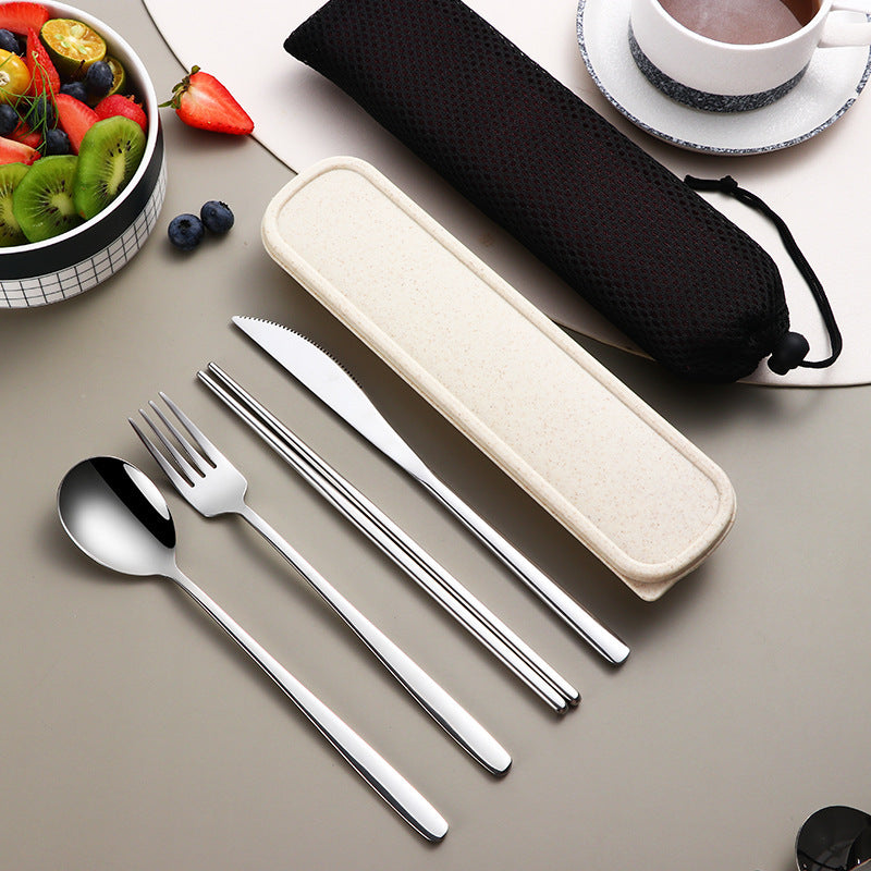 4 Piece Cutlery Set With Case Silver